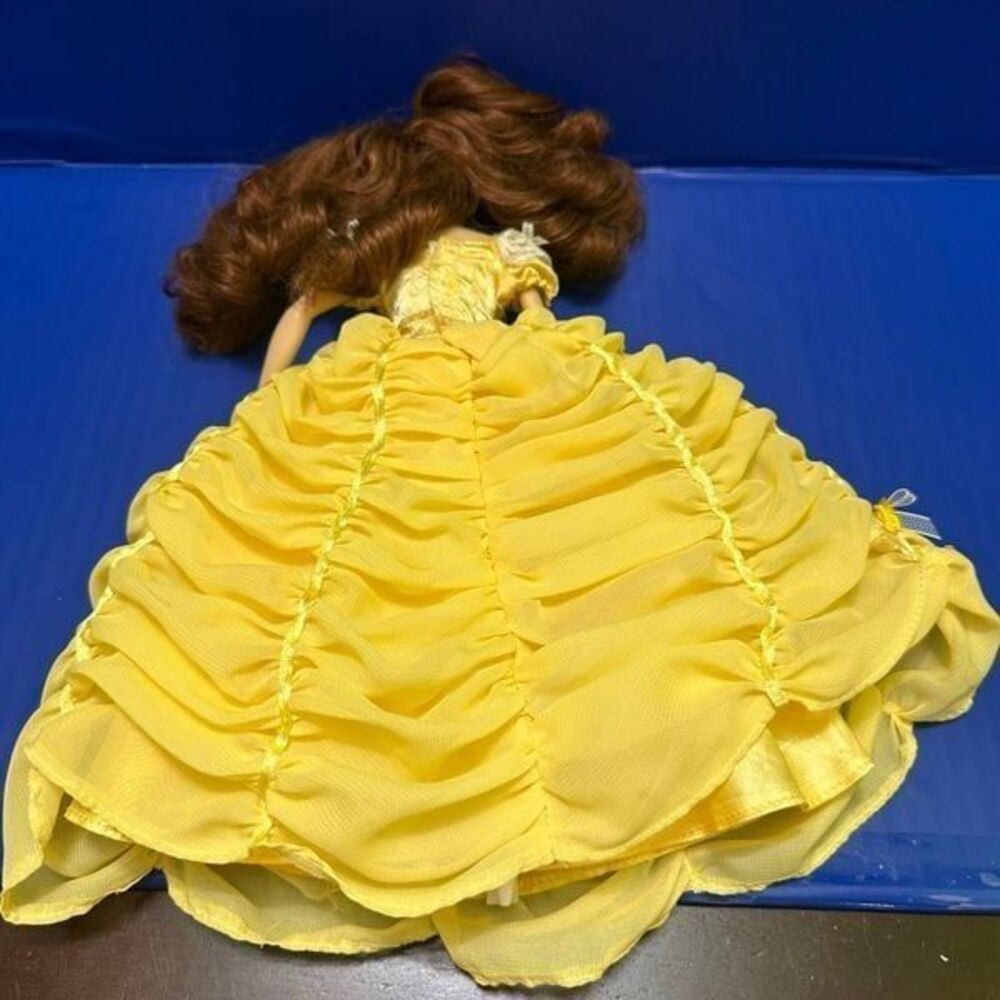 Disney Japonese Beauty And The Best princess Belle doll - Picture 9 of 10